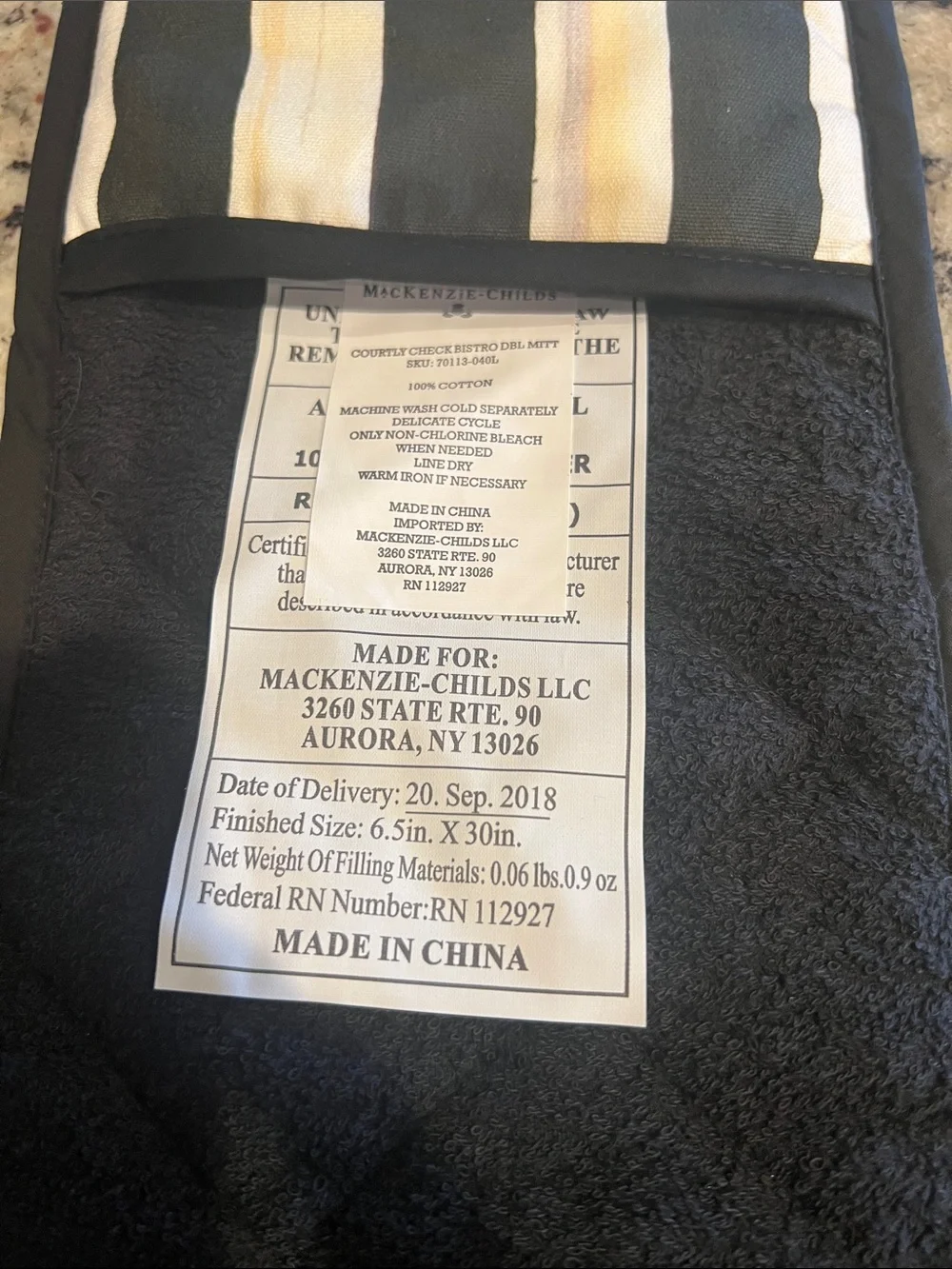 Mackenzie-Childs Courtly Check Bistro Double Oven Mitt. New w/ tags. Rare!